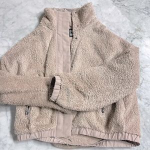 Vuori Sherpa Jacket